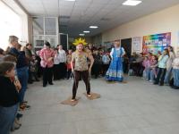 Народные гуляния  " Ну-ка, ножки попляшите - Масленицу проводите"